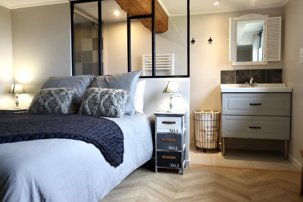 Les Maisons De Charlotte Glanville Bagian luar foto