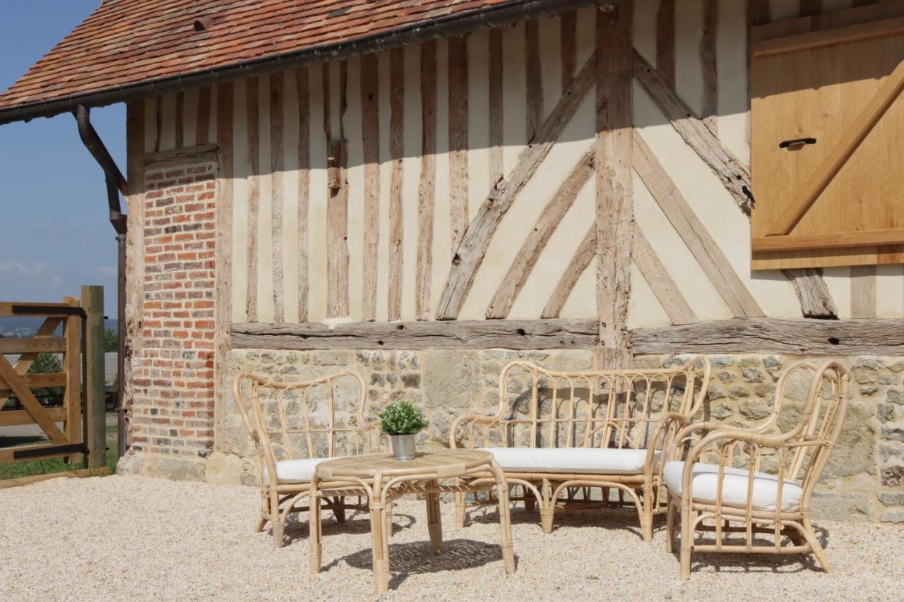 Les Maisons De Charlotte Glanville Bagian luar foto