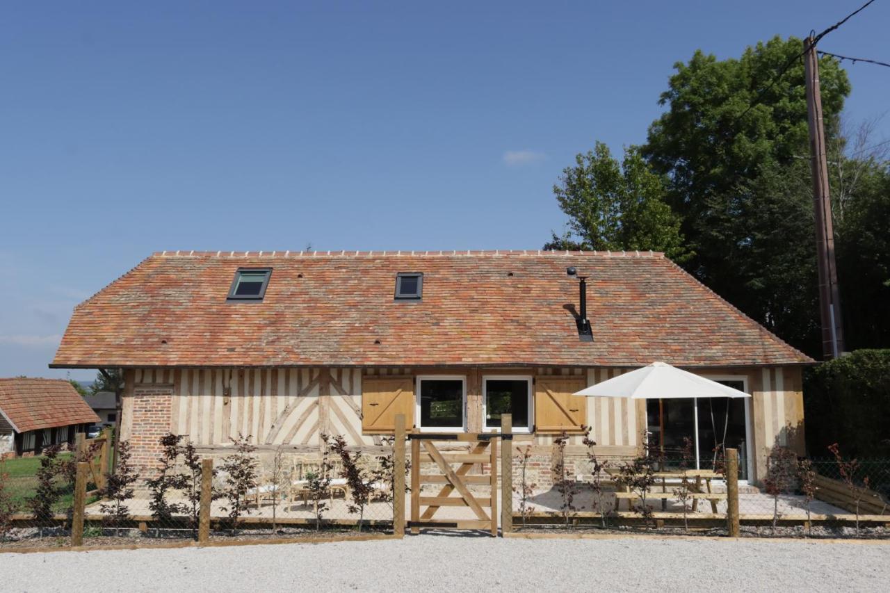 Les Maisons De Charlotte Glanville Bagian luar foto
